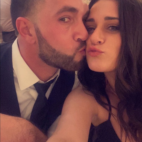 Meet your Posher, Chelsea - Picture 2 of 3